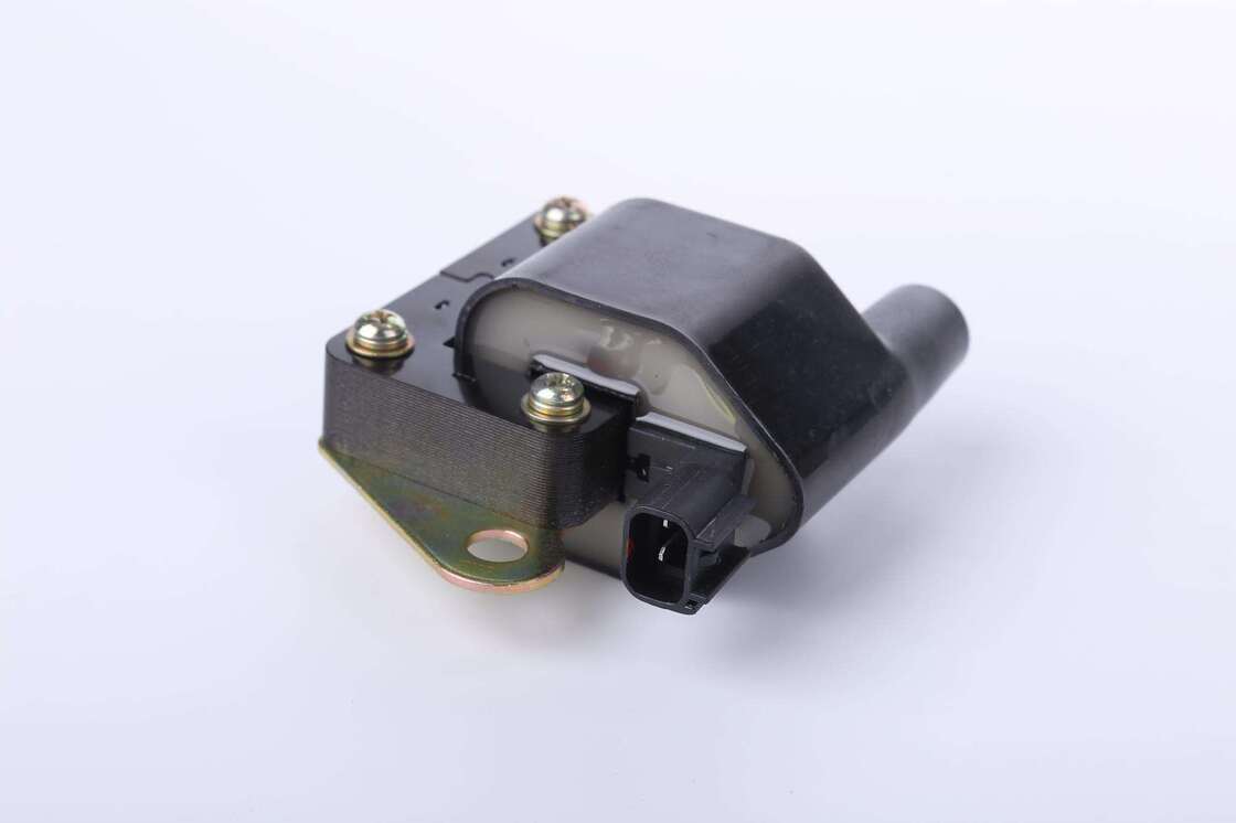 High Performance Ignition Coil for Mitsubishi Pajero MD338169 with 38-40KV Open Circuit Test and 3 Pins